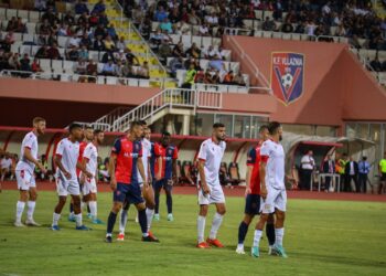 ZYRTARE/ Erdhi me bujë të madhe, por largohet pas 6 javësh kampionat! Klubi i Superiores ndërpret bashkëpunimin me trajnerin dhe e zëvendëson me…