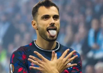 Njeriu i golave të shpejtë! Nedim Bajrami vendos rekord për Rangers në Europë, nuk ndodhte që nga… Gattuso