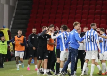 Vllaznia mbetet në krye, por janë shtatë skuadra “brenda” 4 pikëve