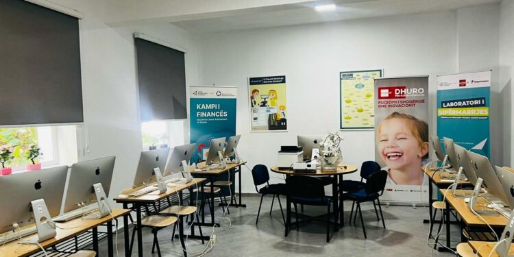 Një tjetër investim për arsimin shqiptar nga platforma SMILE.al!