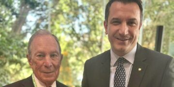 Veliaj takohet me Mike Bloomberg: Projekte të reja për të rinjtë, klimën dhe inovacionin! 