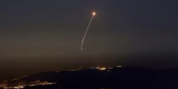 Përshkallëzohet lufta/ Irani godet Izraelin me raketa balistike