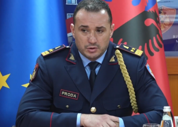 Vendimi i parë si kryepolic, Proda emëron të venë e dëshmorit Sajmir Duçkollari në postin e rëndësishëm