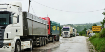 Mes presioneve nga perëndimi, Kosova bën një hap mbrapa në vendimin ndaj Serbisë