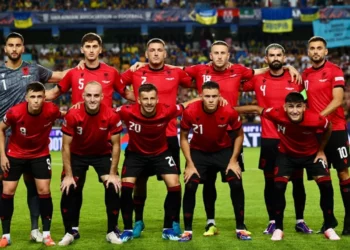 Asllani është gati, Uzuni lë grumbullimin/ Ja si pritet të rreshtohet Shqipëria në sfidën me Republikën Çeke pas ndryshimeve të fundit