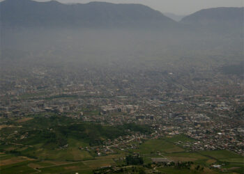 OKB: Ndotja në Shqipëri shkaktari kryesor i sëmundjeve tek fëmijët