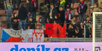 “Koret raciste dhe përdhosja e flamurit shqiptar…”/ FSHF reagon pas ngjarjeve në Pragë