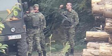 Serbia provokon sërish/ Kurti publikon fotot: Lëvizi trupat e saj afër kufirit!