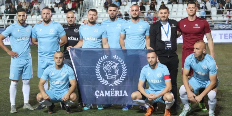 Ekipi shqiptar i futbollit amator “Çamëria” përjashtohet nga turneu në Kretë, autoritetet greke: Nuk e lejojmë këtë emër dhe logon e skuadrës