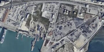 BAN: Qindra tonelata mbetjesh industriale pritet të kthehen në Durrës më 27 tetor