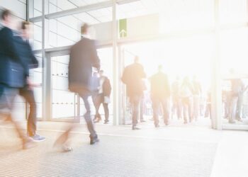 Drama e dyfishtë, Shqipëria ka pak njerëz të shkolluar dhe emigrim të lartë të trurit