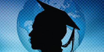 Ku janë studentët?/ Çfarë thonë statistikat për braktisjen e universiteteve