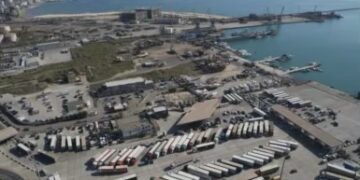 Prokuroria e Durrësit sekuestron 102 konteinerët e mbushur me mbetjet e dyshuara si të rrezikshme