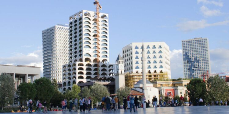 Turizmi, Kosova na “braktis zyrtarisht”, hyrjet ranë me 19%, tërhiqen dhe nordikët