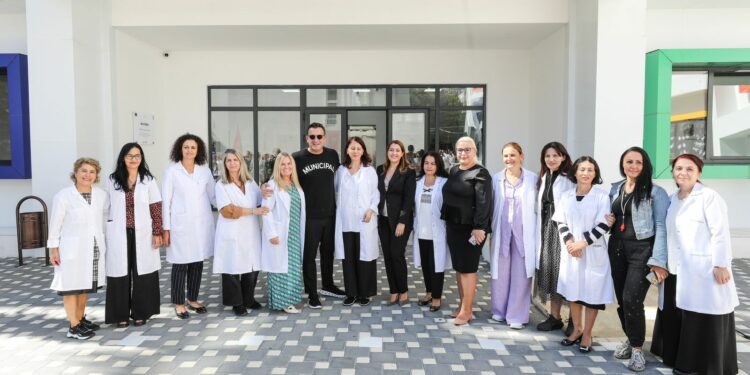 Përurohet “Emin Duraku”, Veliaj: Tirana ka një shkollë më shumë, ku ishte dhe më e madhe