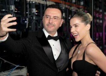 FOTO/ Rikthehet në ekran Pirro Çako, bashkohet në një interpretim me Arilenën