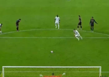 Dështon Ronaldo dhe Al Nassr, potugezi humb penalltinë vendimtare dhe i thyen tifozit celularin