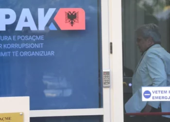 Benet Beci thirret në SPAK/ 2 dosjet,  Përgjigjja për dorëheqjen!