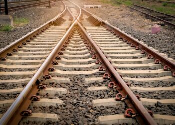 BE shpall me prioritet investimin në hekurudhat shqiptare, pjesë e rrjetit kryesor europian