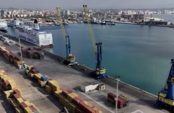 Anija me mbetje toksike ende në det, Prokuroria e Durrësit sqaron vonesat