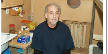 Prodhonte materiale pornografike me të mitur, arrestohet 71-vjeçari amerikan në Tiranë