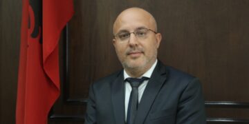 Ndërron jetë gjyqtari Darjel Sina, prej 3 ditësh ndodhej në intubim/ Gjykata e Lartë shpreh ngushëllimet