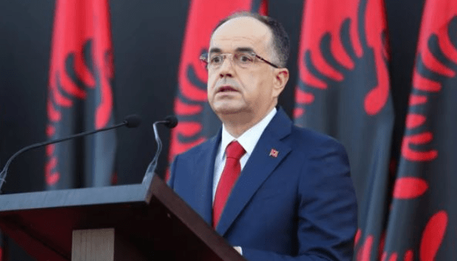 Vrasja e 14-vjeçarit tek ‘Fan Noli’, reagon Presidenti Begaj: Ngushëllime familjes, shoqëria të reflektojë!