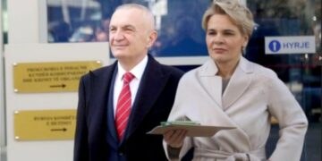 Ankimoi masën e sigurisë, mbahet seanca për Metën: Nuk mbaj përgjegjësi për shpenzimet e Monikës! Apeli lë në fuqi arrestin dhe detyrim paraqitjen