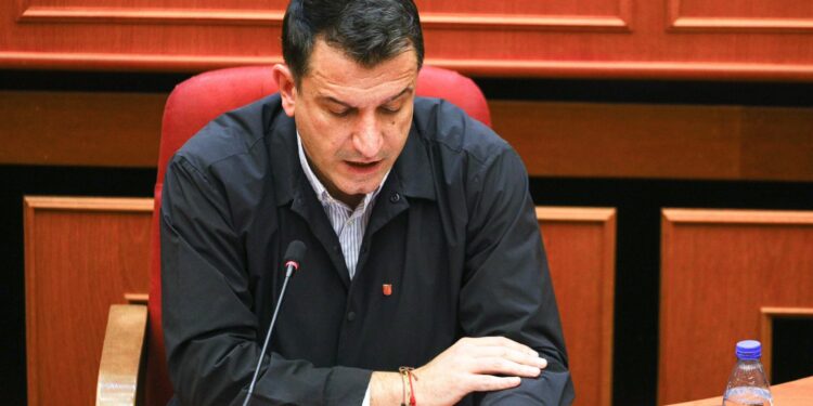 Buxheti 2025, Keyebashkiaku Veliaj prezanton projektet para këshilltarëve