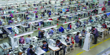 Nga rënia e euros dhe kontratave, brenda vitit te sektori fason shkurtohen mbi 10 mijë vende pune