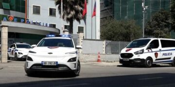 Tjetërsoi pronat në bregdet, arrestohet për herë të tretë ish-juristi i Kadastrës së Durrësit