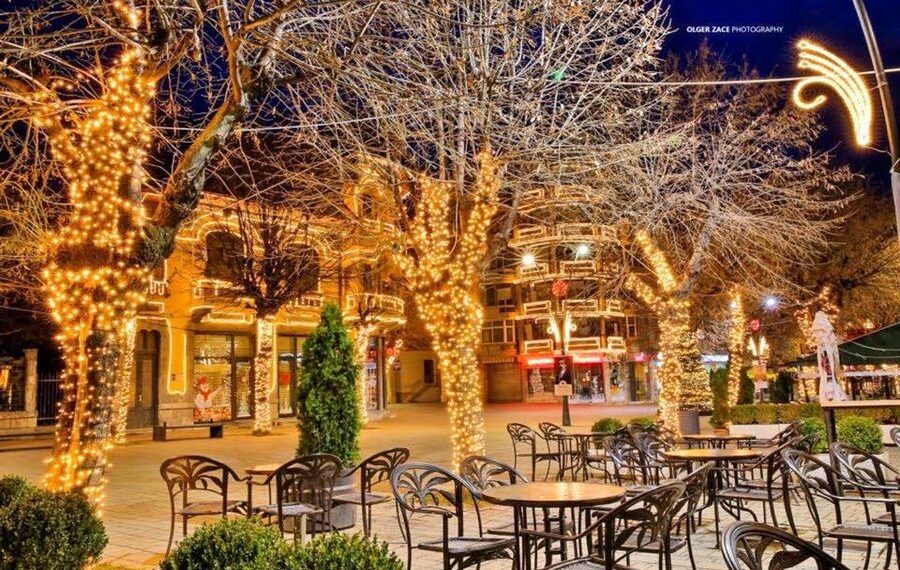 Festat rrisin çmimet e hoteleve në Korçë/ Kosto e akomodimit arrin në 33% më shumë në natën e Vitit të Ri