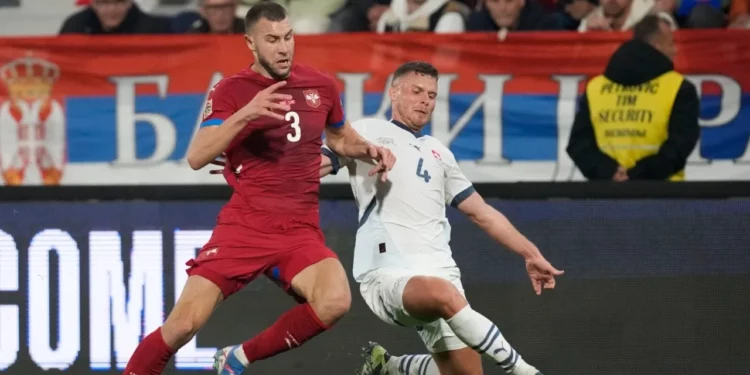 Tentuan të digjnin flamurin shqiptar, UEFA jep dënimin drastik për Serbinë