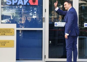 Akuzohet se ka falsifikuar diplomën e shkollës së mesme, Belind Këlliçi në SPAK: Edukimi arma ime më e fortë