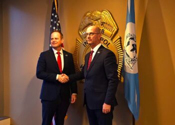 Një takim tjetër të frytshëm, Drejtori i Policisë Kriminale Neritan Nallbati, gjatë vizitës së tij në Washington, zhvilloi me zyrtarë të lartë të Agjencisë Federale të Shërbimit të Sigurisë Diplomatike (DSS/OCI), pjesë e Departamentit të Shtetit Amerikan, me prezencë në Ambasadën e Shteteve të Bashkuara të Amerikës, në Tiranë.