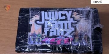 Djali “Ad Sybardhit” dhe shoku i tij kapen me Kokainë / Pamjet