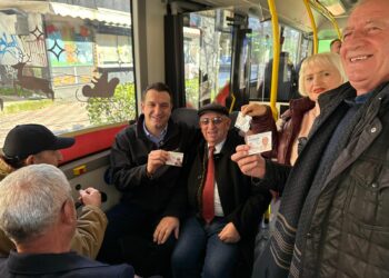 Pensionistët udhëtim me abone falas, Veliaj: Ju kursejmë gjyshërve 200 euro