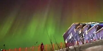 Dritat Polare: Viti nisi me spektaklin e magjishëm qiellor