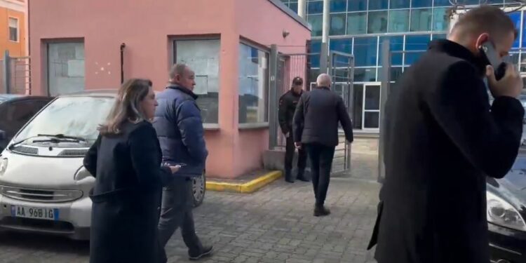 I akuzuar për shpërdorim detyre, kryebashkiaku i Devollit në SPAK 