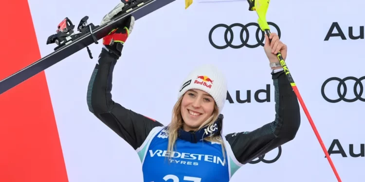 Garat e skive në Francë për Kupën e Botës/ Tjetër paraqitje fantastike për Lara Colturin, skiatorja shqiptare renditet në 10 më të mirat