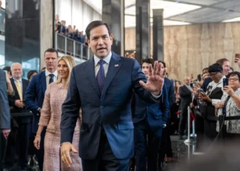 Shpenzimi i parave nga Qeveria Amerikane? 3 pyetjet e Sekretarit Rubio /  Ambasada shpërndan mesazhin