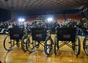 Nisma / Asnjë Tetraplegjik pa Karrige. Fondacioni Mane dhuron 1000 karroca me rrota