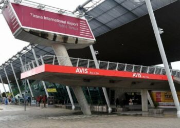 DW: Qytetarët Malazezë preferojnë aeroportin e Tiranës