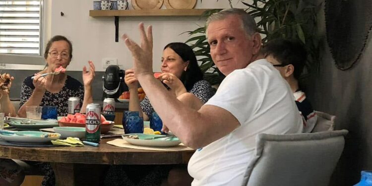 Erion Veliaj reagon sërish nga burgu, publikon fotot e vilës në Qerret: Është e vjehrrit tim!