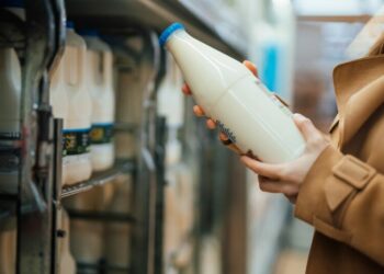 Si qumështi vendas po zëvendësohet me importe