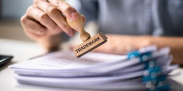 Çfarë do të ndodhë me markat “fake” në Shqipëri?/ Nga konfiskim malli, tek dënim me burg