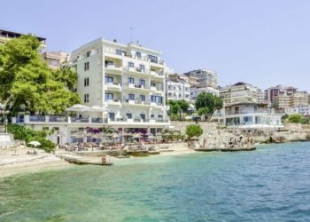 Pronat e konfiskuara në bregdet, zbardhet lista/ Mes tyre hotele dhe apartamente luksoze, por nuk mungojnë as bizneset