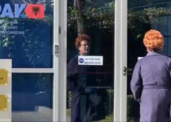 Diploma e Këlliçit çon në SPAK zv.Drejtoreshën e Harry.T.Fultz / PAMJET