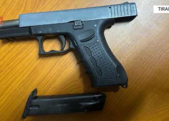 Shoferët nxjerrin armët në Kamzë