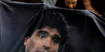 Kështu vdiq Maradona, prokurori nxjerr fotot e legjendës së futbollit